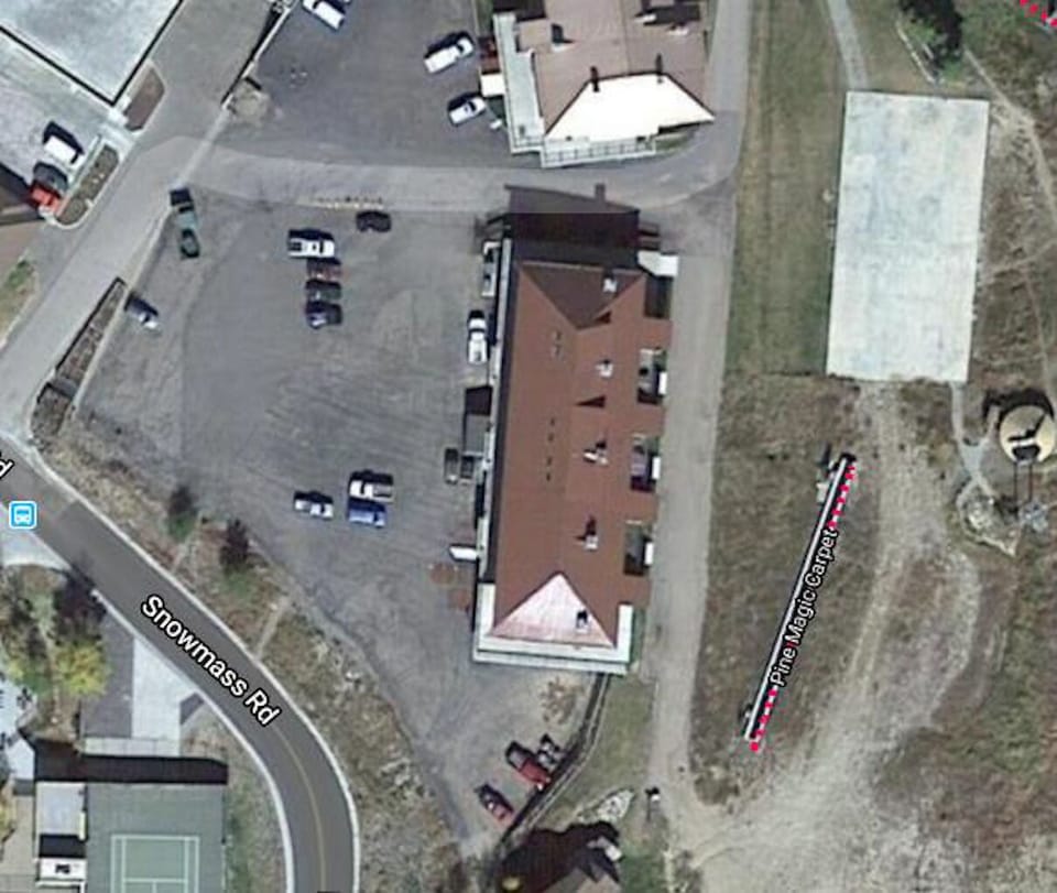 Parking lot adjacent to building- 2 spots available