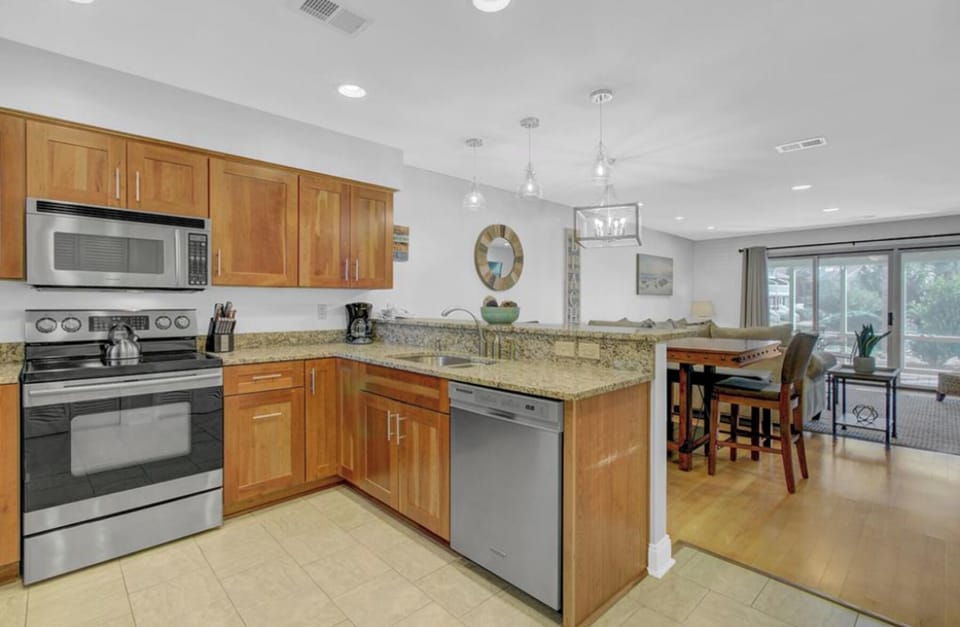 The kitchen and dining seamlessly blend.