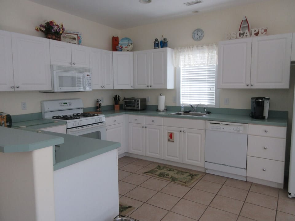 Spacious Kitchen 