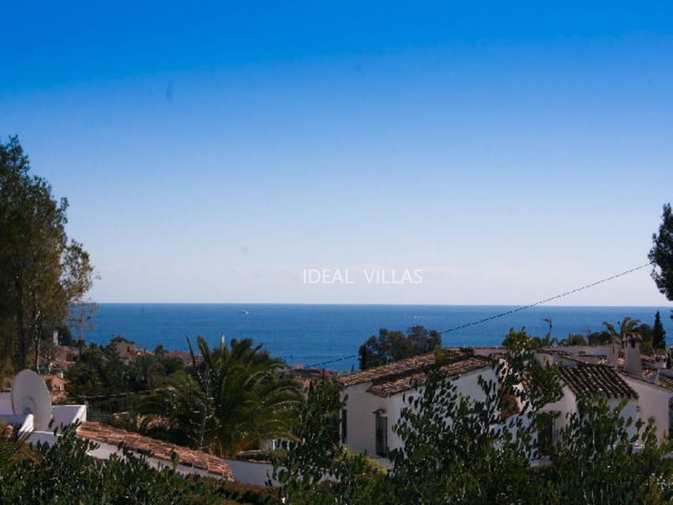 Beach/ocean view
