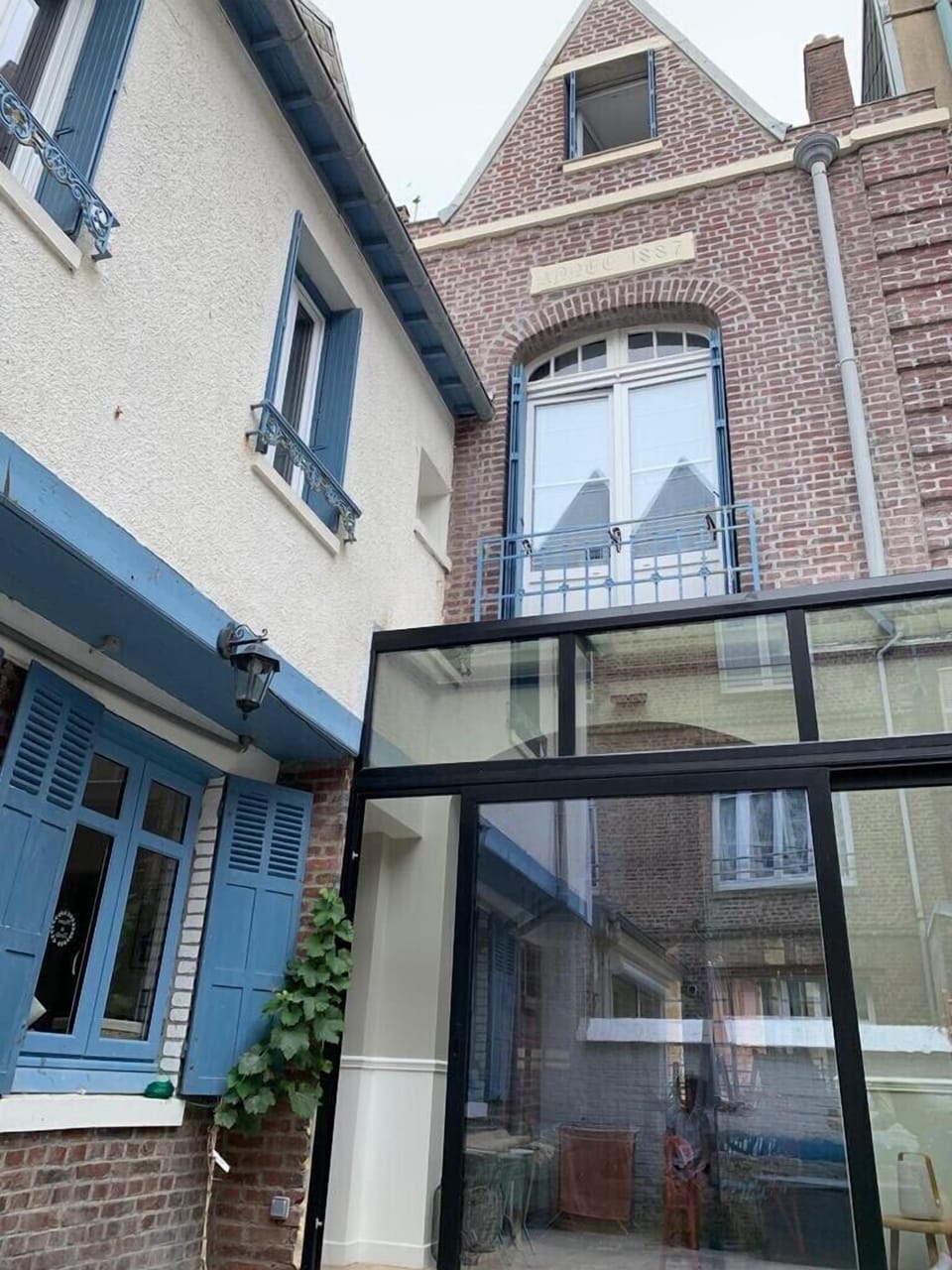Exterior detail