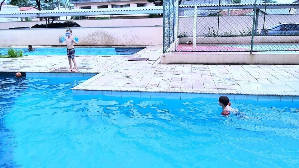02 Piscinas Adulto e 01 Infantil. (Levar exame de pele + foto 3x4 para liberação