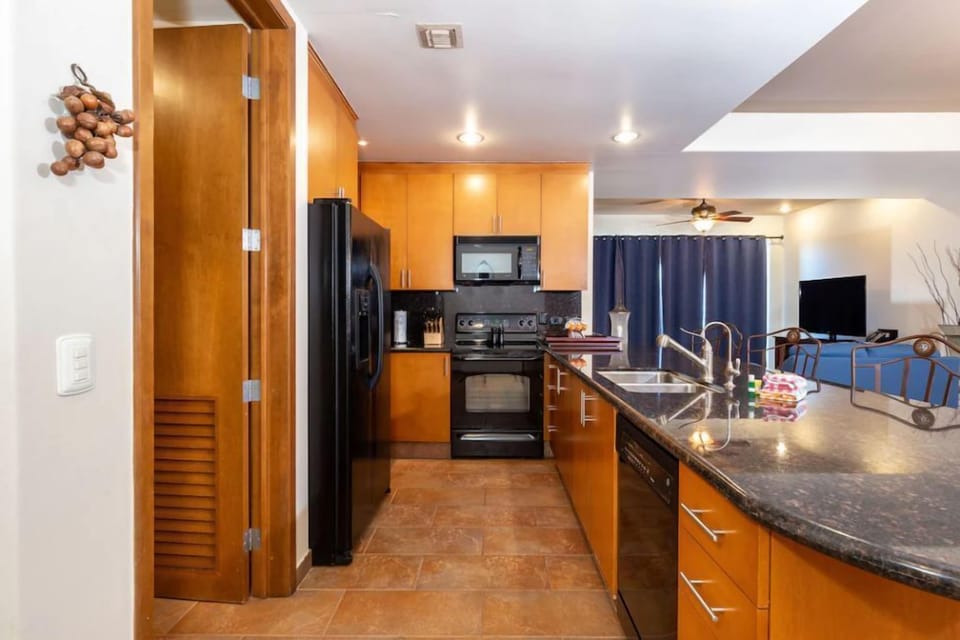 Kitchen (2)