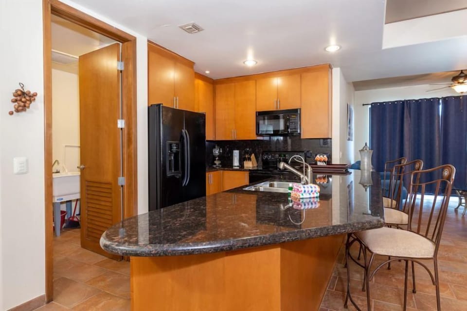 Kitchen (1)