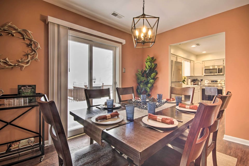 Dining Area | Bar Cart