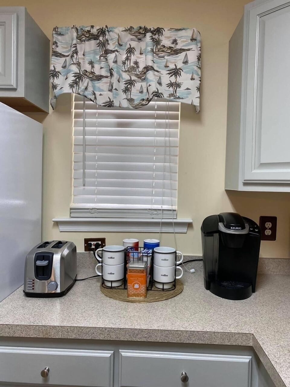 Bread toaster and Keurig coffee machine
