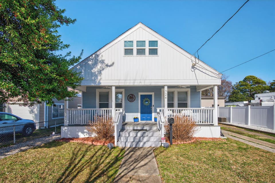 Main Level - Front Door