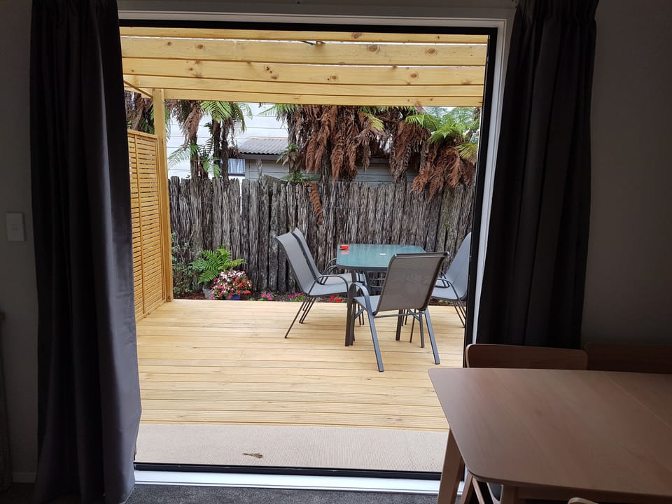 outside dining