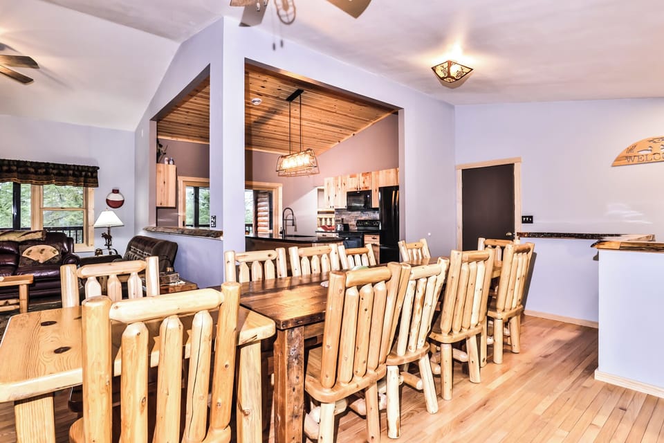 Beautiful Bright open concept living/dining area