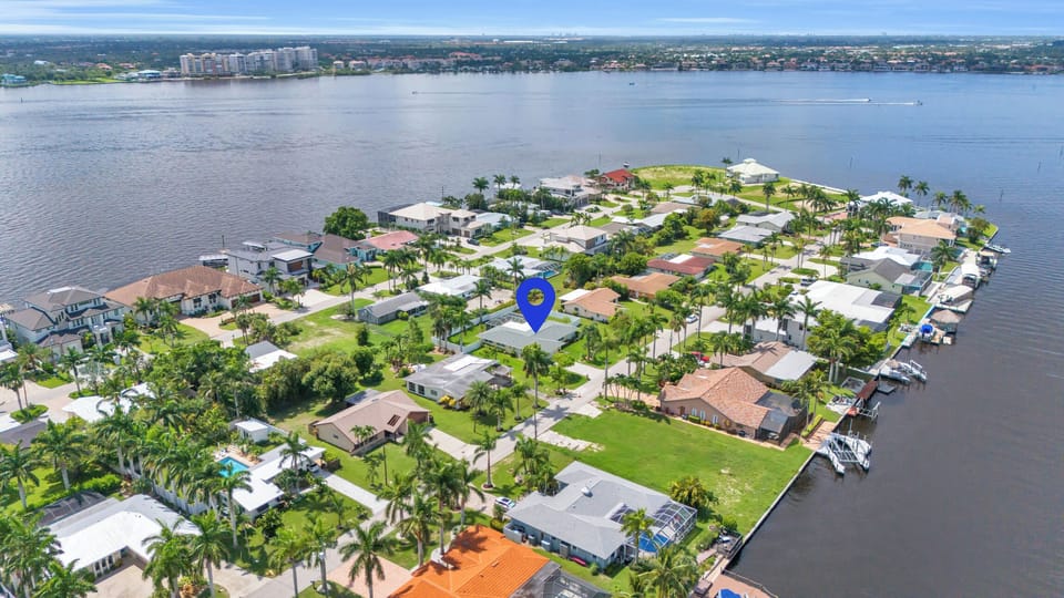 Cape Coral Yacht Club area