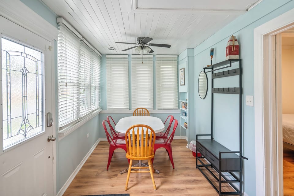 dining area/sunroom near front entrance 