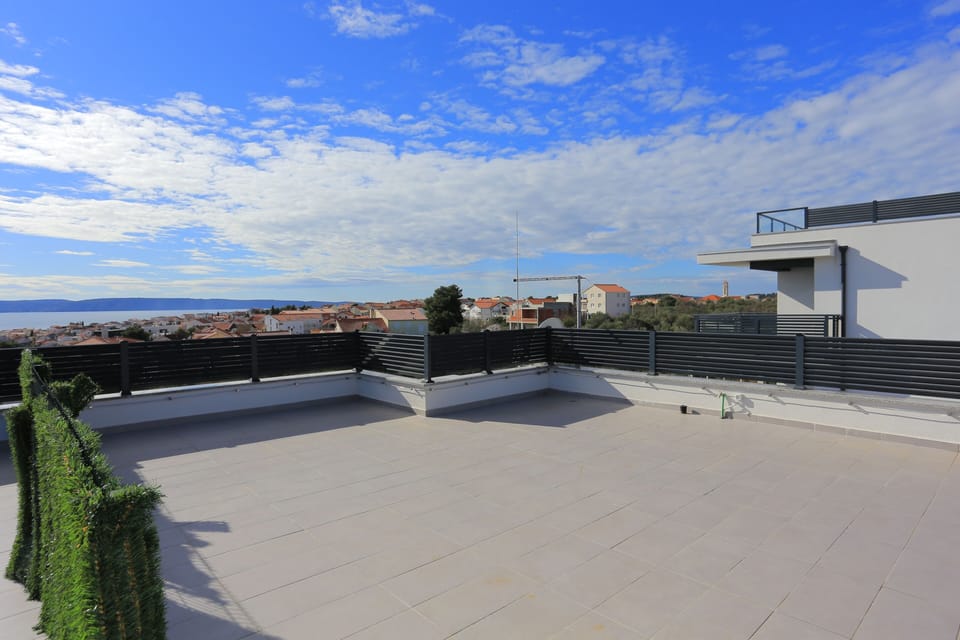 Terrace 2