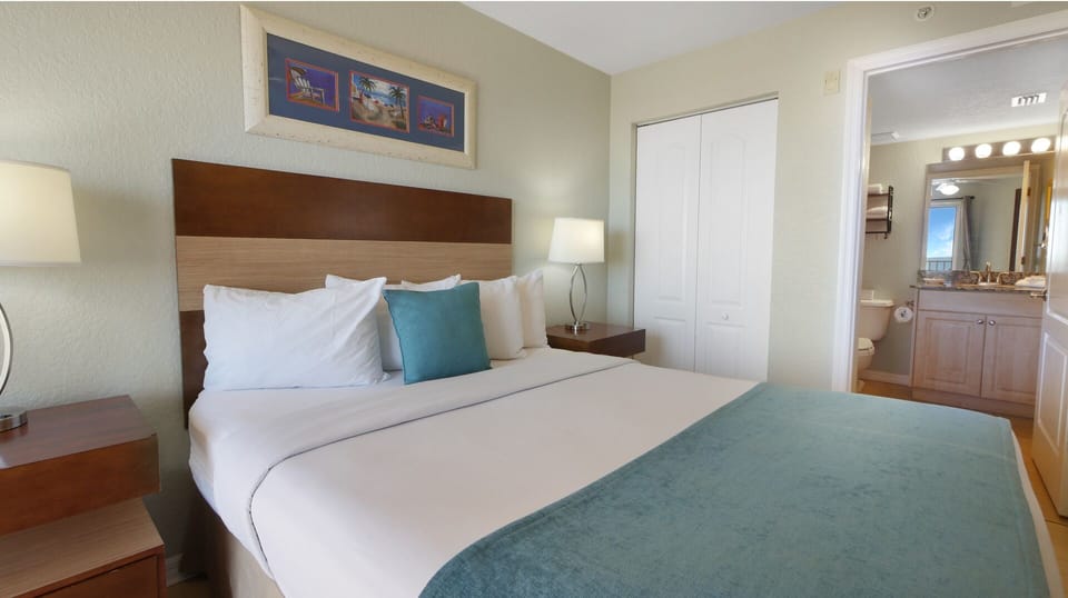 Surf Beach Room 501 Master Bedroom