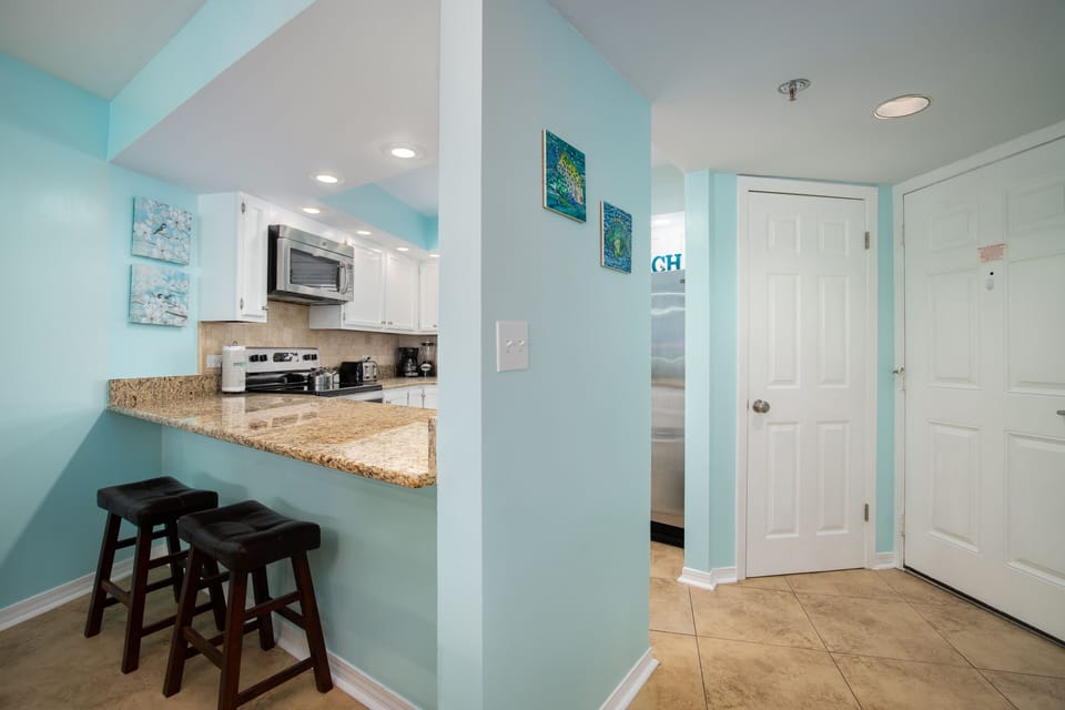 Kitchen bar seating