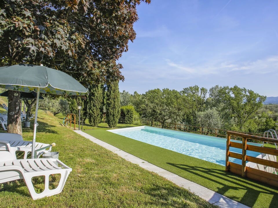 Sky, Plant, Water, Cloud, Swimming Pool, Shade, Tree, Outdoor Furniture, Vegetation, Sunlounger