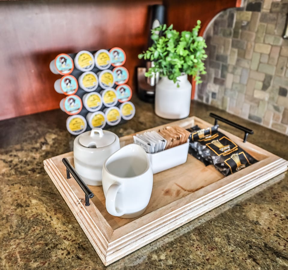 Coffee station
Keurig + Drip Coffee Maker