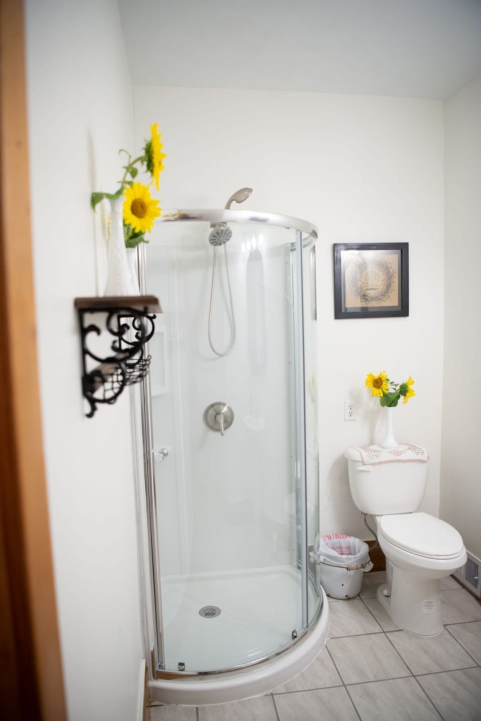 Garnet room shower