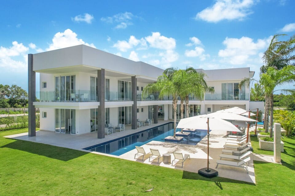 Villa Palmas 78: Private resort-style pool with lap-pool