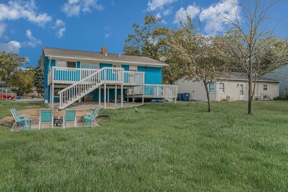 Large backyard allows plenty of space for kids to run around, or for games.
