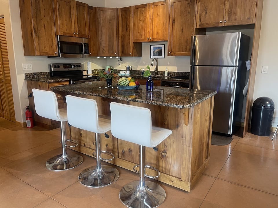 Upscale, Open Kitchen