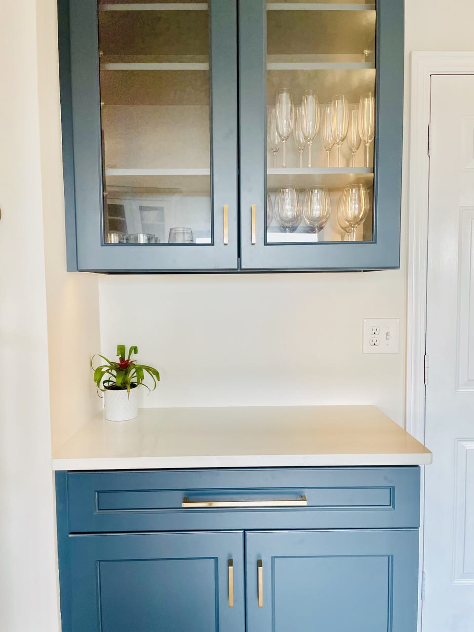 Bar in kitchen
