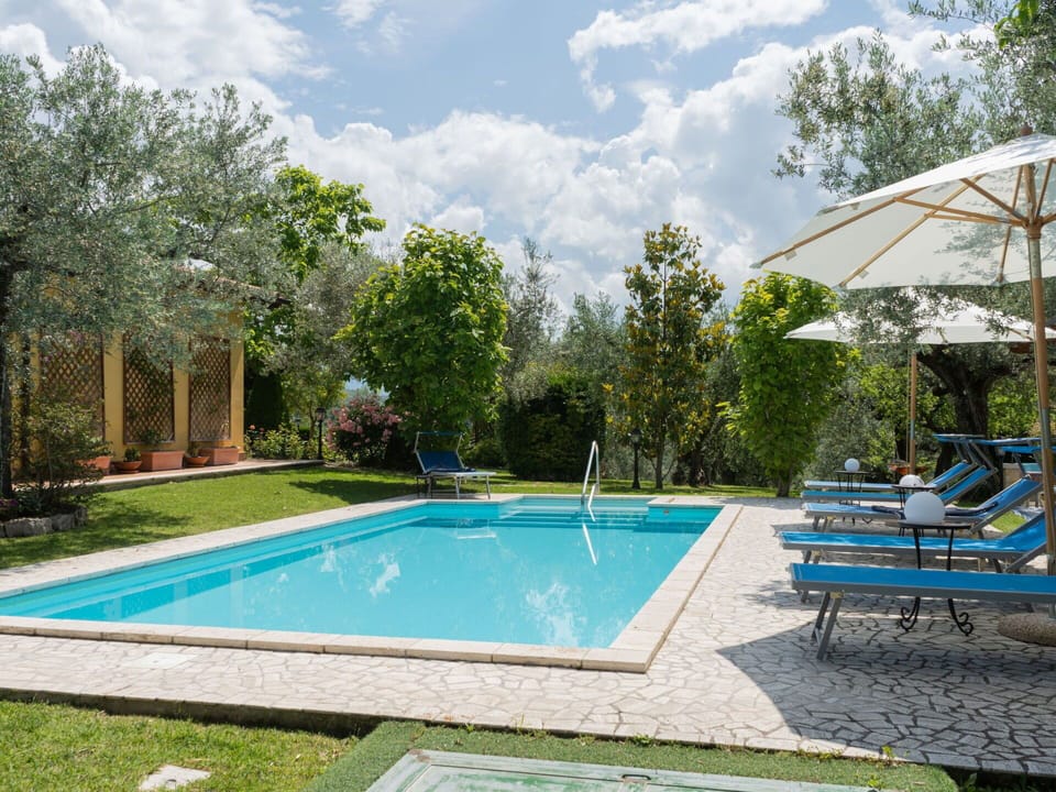 Water, Plant, Cloud, Property, Sky, Swimming Pool, Azure, Botany, Shade, Tree