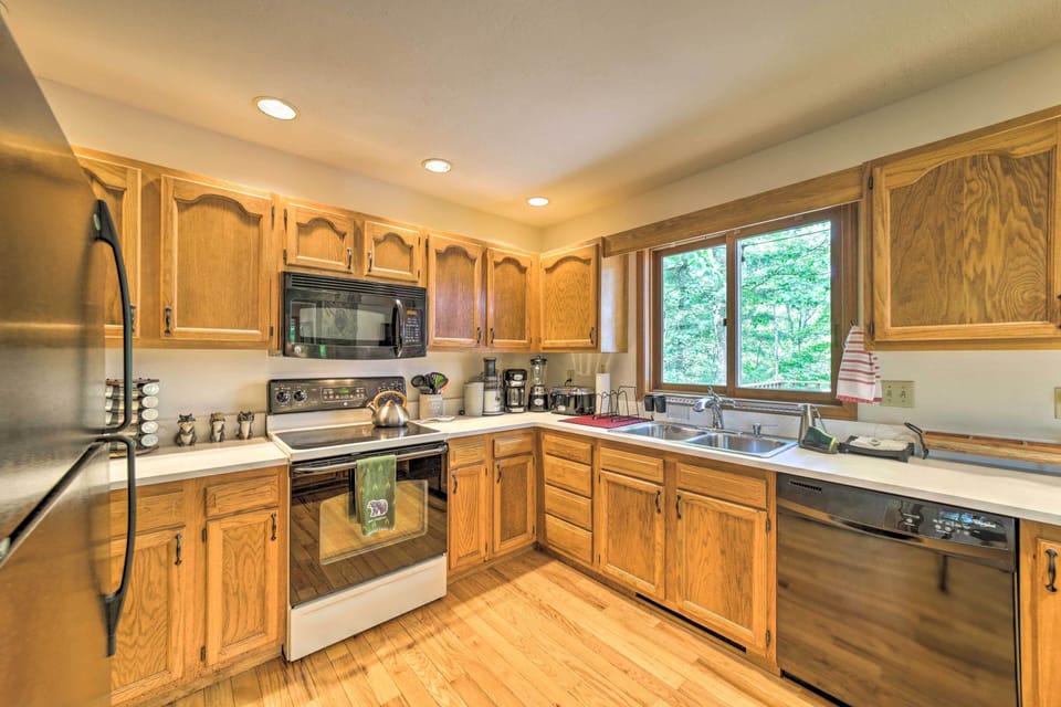 Kitchen | Stove/Oven | Drip Coffee Maker