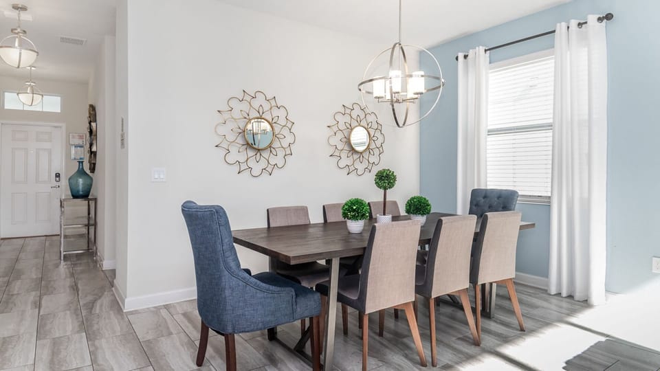 Dining Room (Angle)