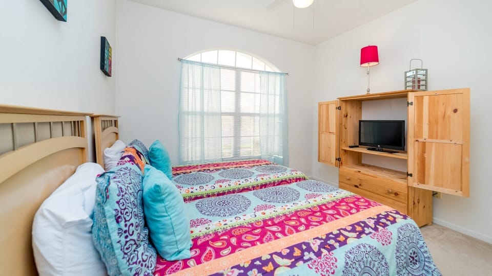 Bedroom 3 (Angle)