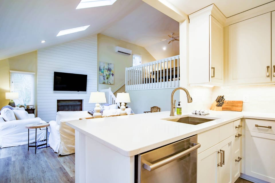 This floor plan makes it easy for you to interact with your guests in the living room, loft and kitchen areas.