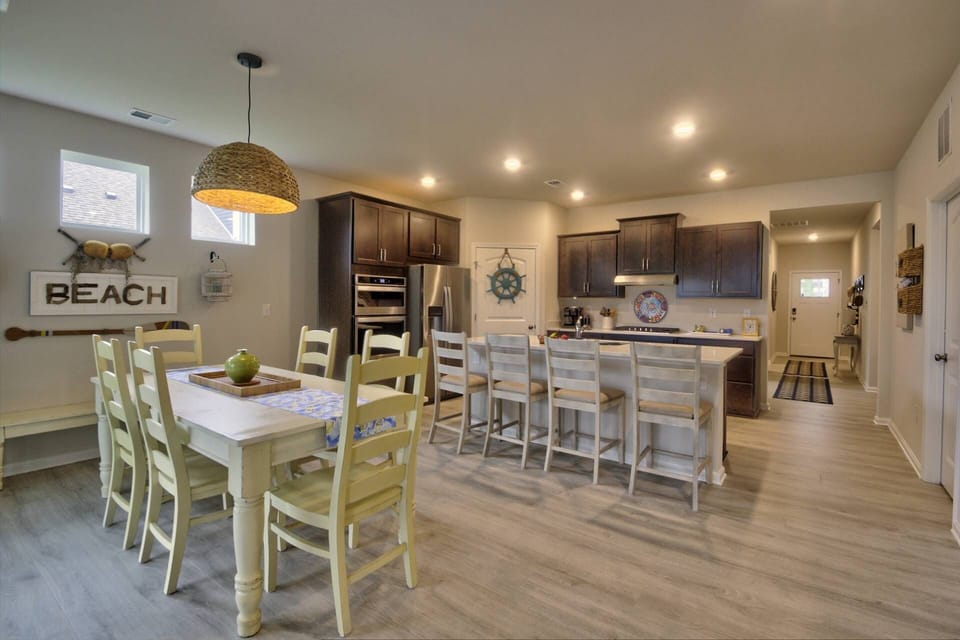 Marvelous open plan kitchen, living room, dining room.