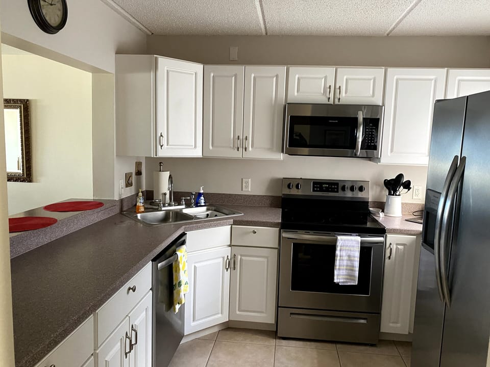 Kitchen (2)