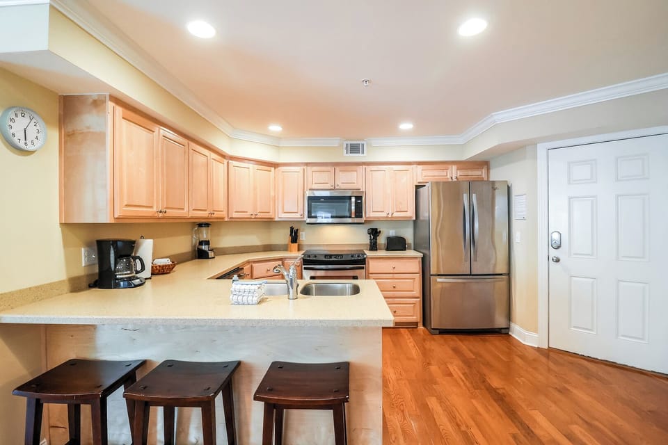 Kitchen bar with extra dining seating
