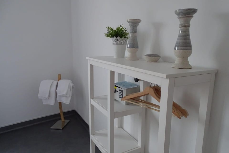 mini wardrobe