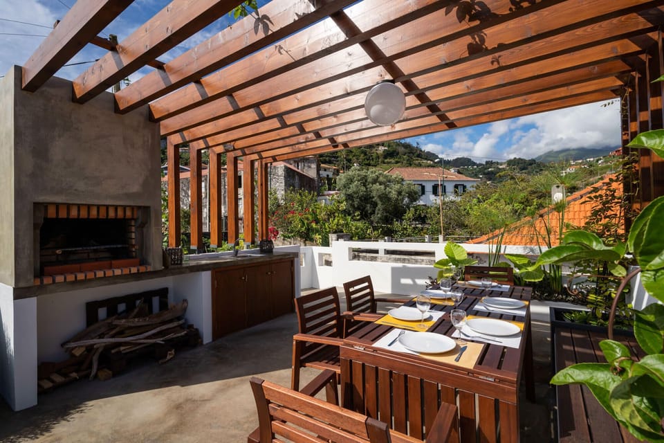 barbecue and dining area