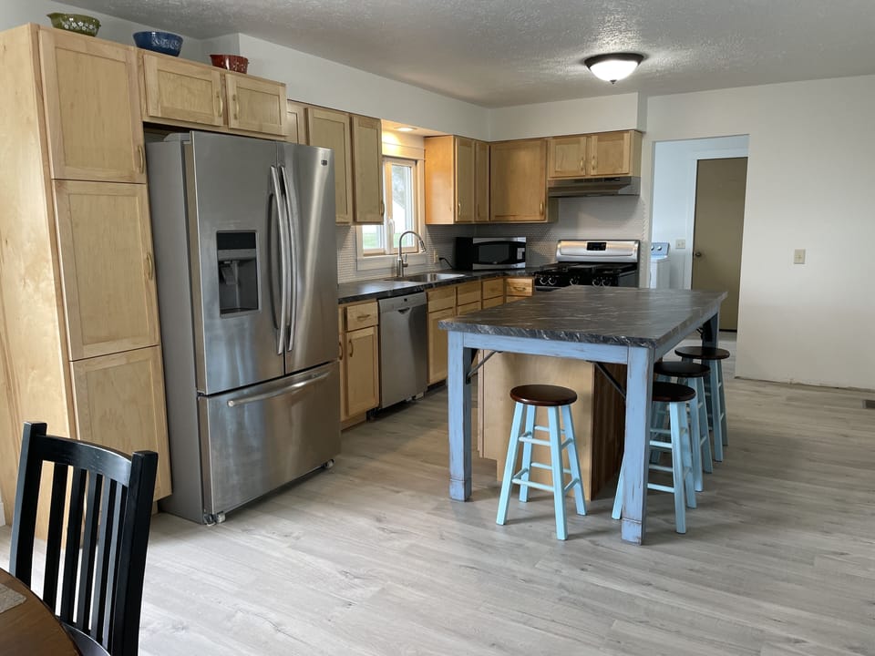 Full kitchen 