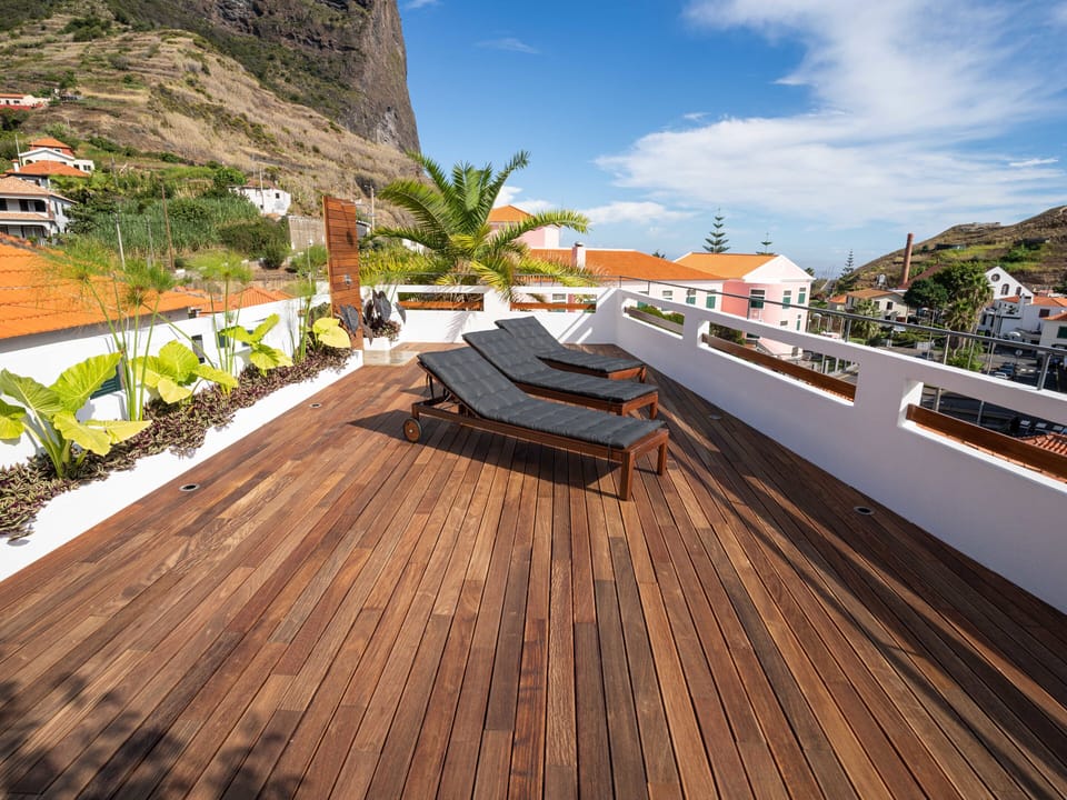 loungers 