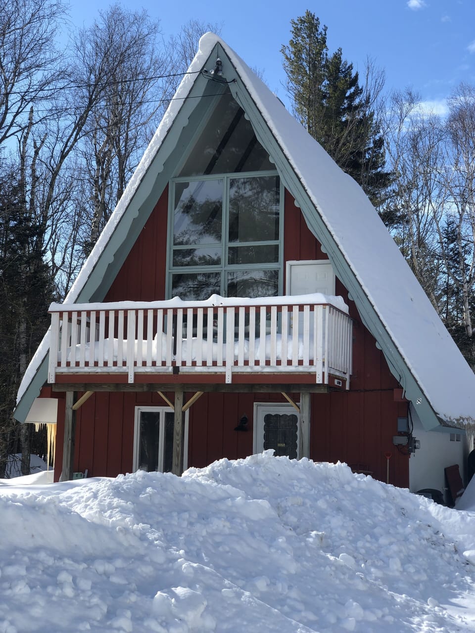 Winter views. Private free parking on site 