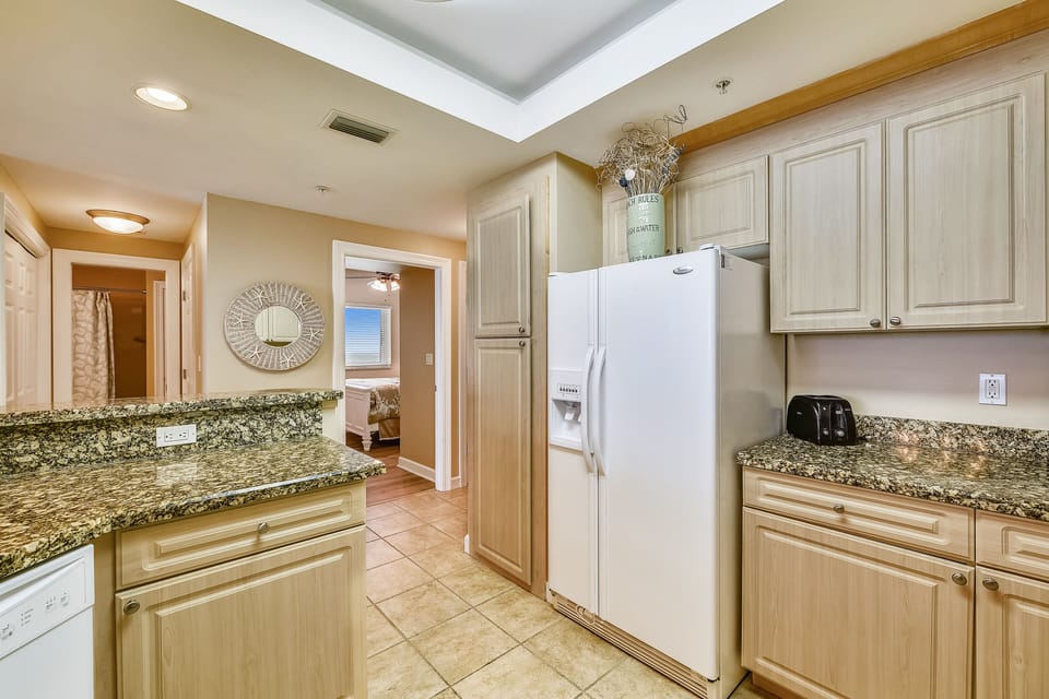 Fully Stocked Kitchen