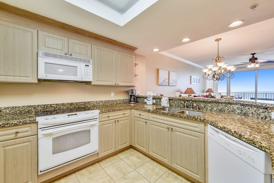 Fully Stocked Kitchen