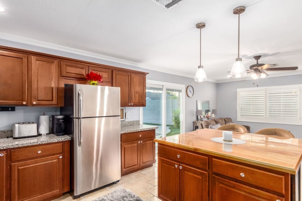 Cozy, open to living space conversational kitchen.