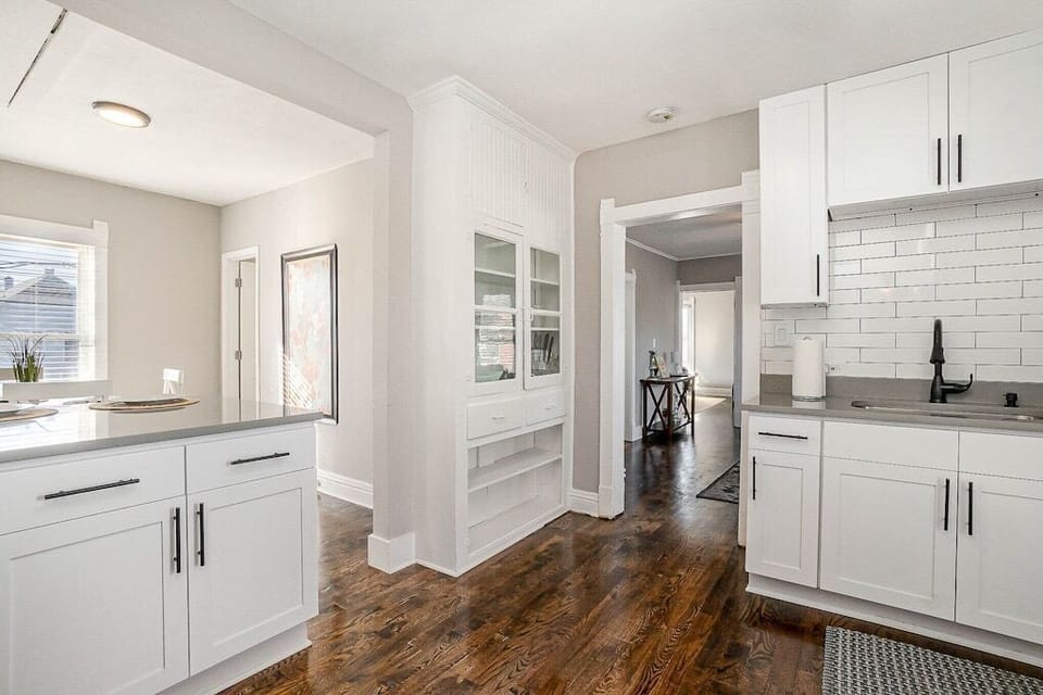 Fully updated kitchen with everything you need to prepare a good meal!