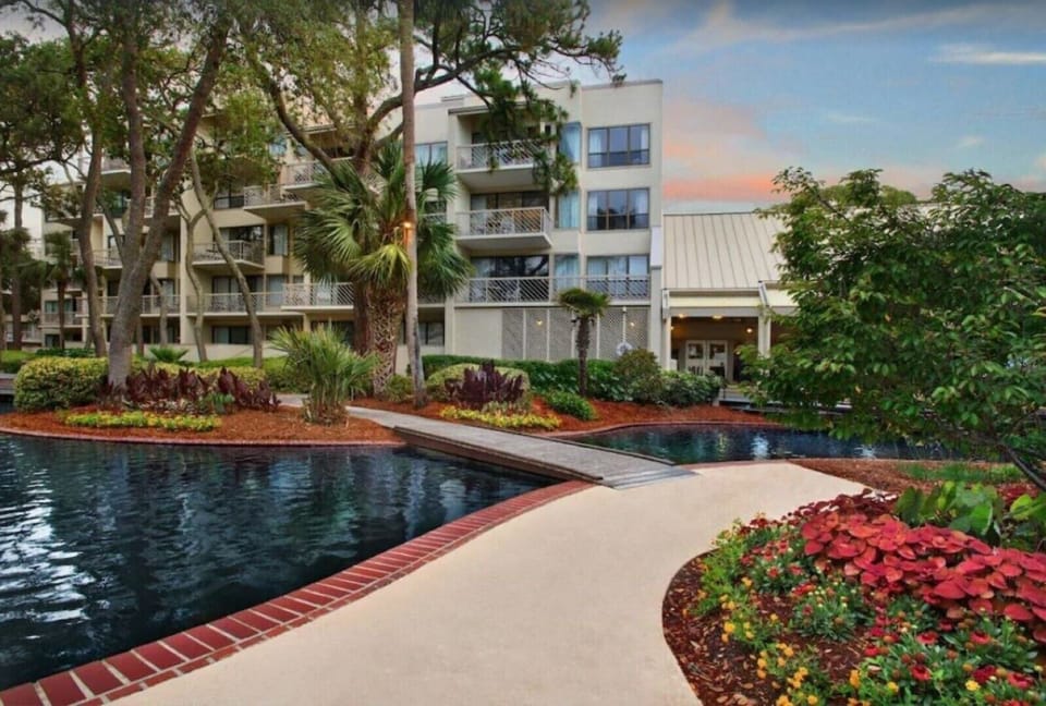 The Monarch has beautiful gardens to stroll in.