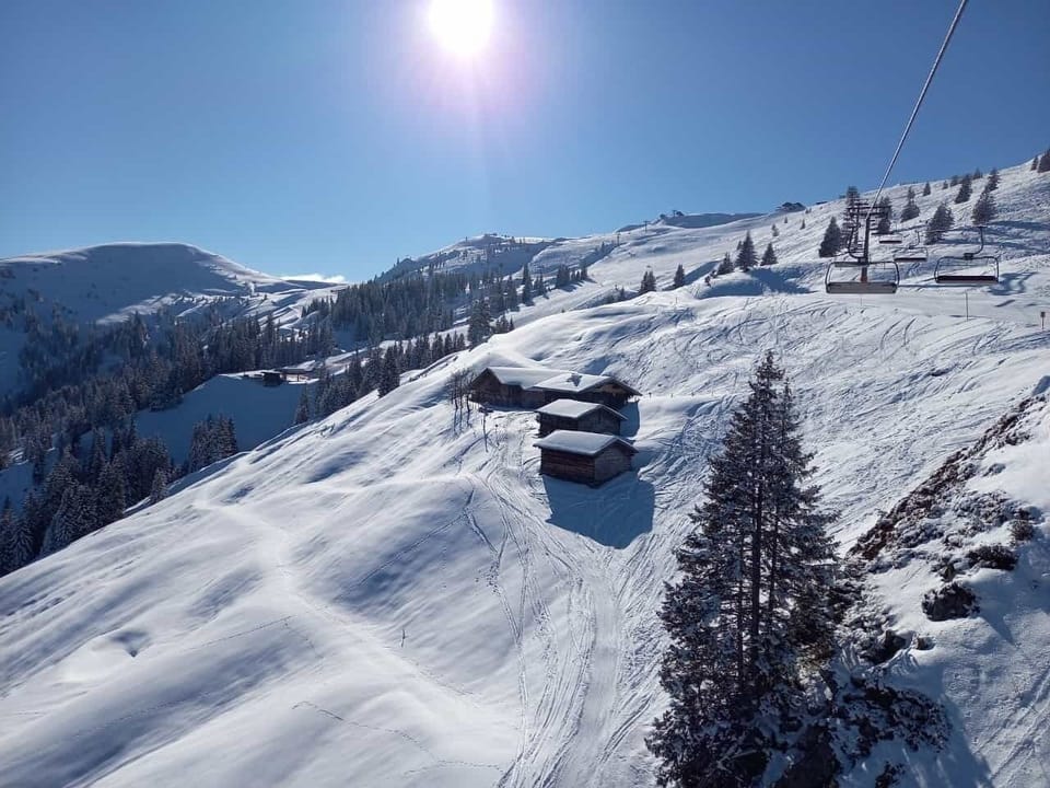 Snow and ski sports