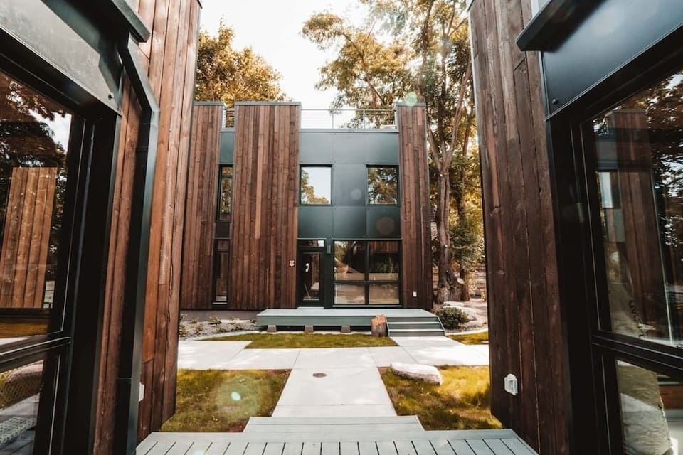 Live-Eco! You'll be surrounded by greenery everywhere you look when you stay at BlockhouseLife!
