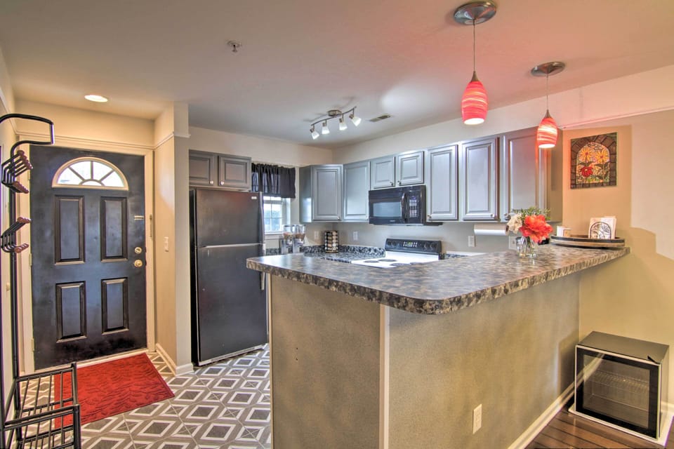 Kitchen | Entryway