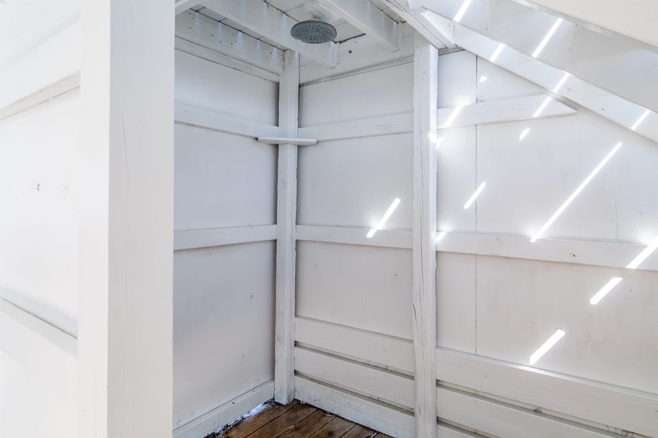 Totally private outdoor shower with hot water. Perfect for rinsing you and your kiddos off after being at the beach for the day.