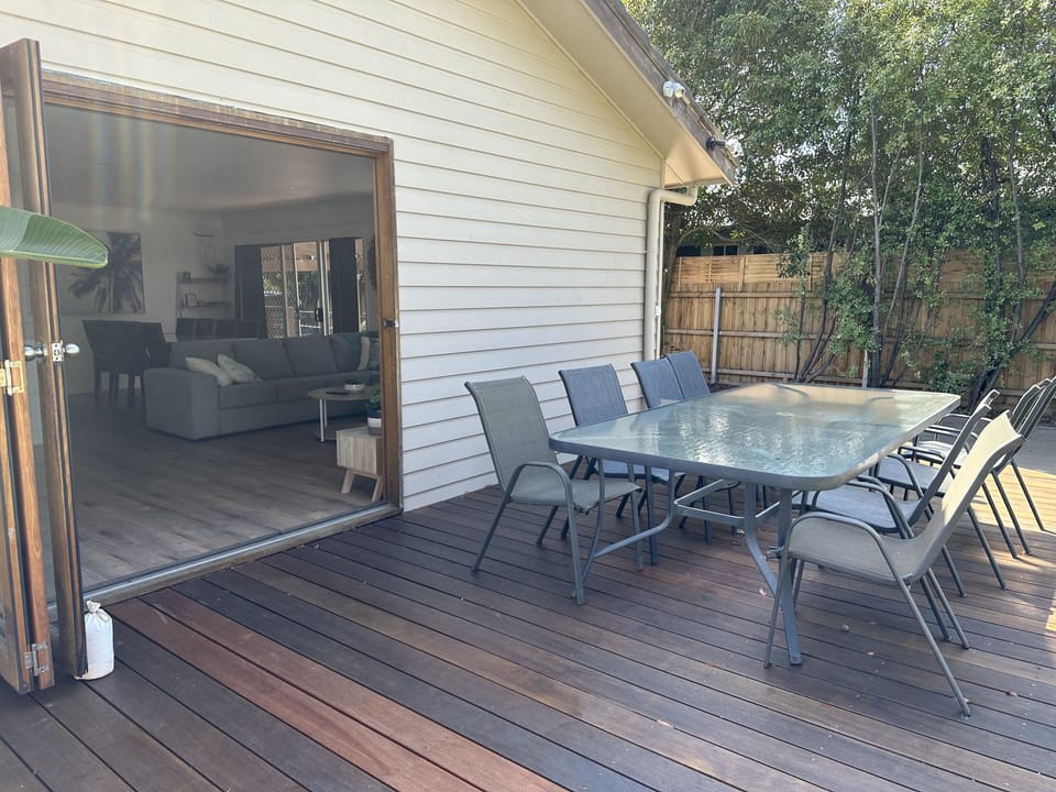 Outdoor dining