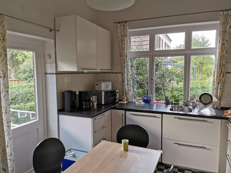 Kitchen area
