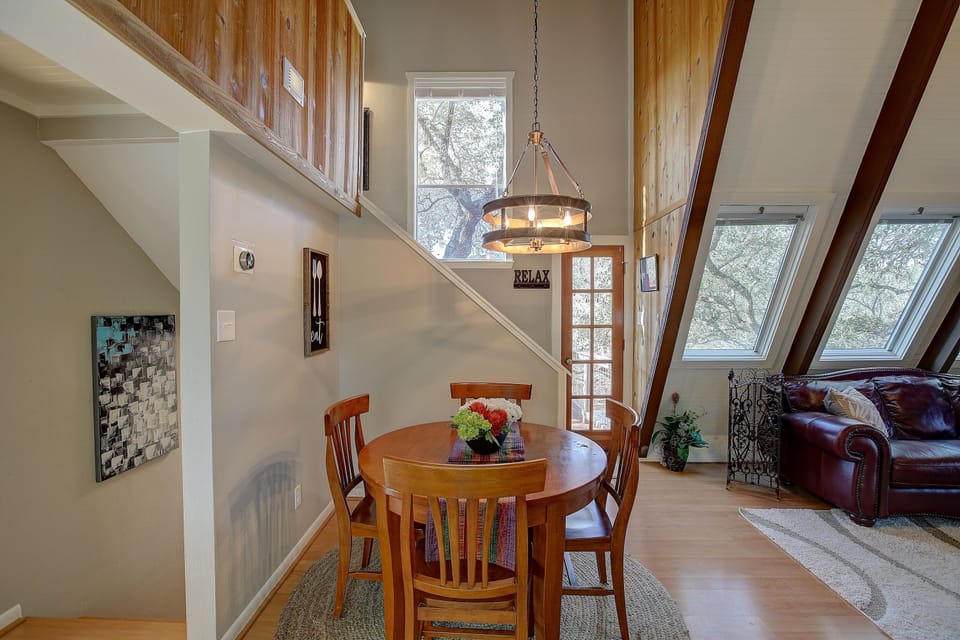 Dining Space (Main Level)